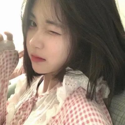 楼下的女人和楼上的男人